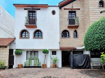 Casa en venta con departamento independiente en PB, San Lorenzo La Cebada