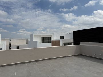 Casa en venta en Cerradas de Rinconada III – Apodaca, N.L.