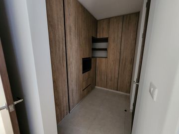 Casa en Venta Cimatario, Estudio, Amplios Espacios