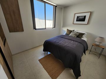 Casa en Venta Cimatario, 3 Recámaras, Estudio