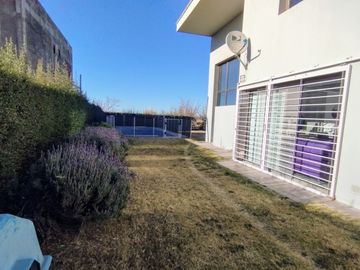 Casa en venta de 3 dormitorios c/ cochera en San Rafael