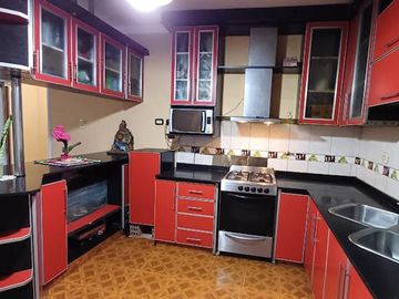 CASA DE 3 AMBIENTES EN MERLO