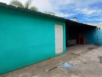 CASA DE 3 AMBIENTES EN MERLO