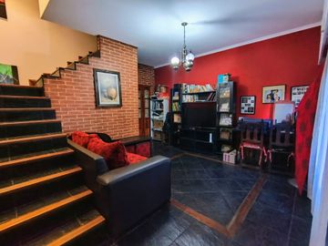 CASA 4 AMBIENTES VILLA LUZURIAGA VENTA APTO CREDIT