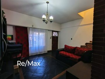 CASA 4 AMBIENTES VILLA LUZURIAGA VENTA APTO CREDIT