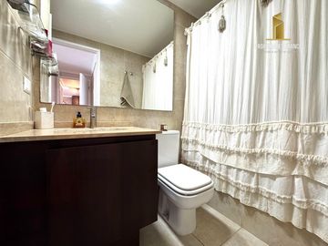 CONCÓN VENDE DEPARTAMENTO 2D 2B REMODELADO VISTA AL MAR