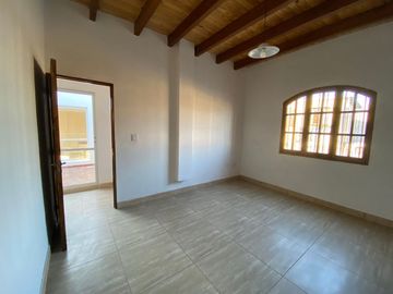 HERMOSA CASA EN VENTA, 2 DORM, TUNUYAN
