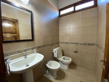 HERMOSA CASA EN VENTA, 2 DORM, TUNUYAN