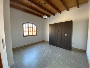 HERMOSA CASA EN VENTA, 2 DORM, TUNUYAN