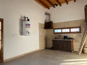 HERMOSA CASA EN VENTA, 2 DORM, TUNUYAN