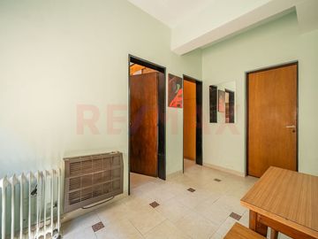 VENTA CASA 5 AMB PATIO QUINCHO COCHERA VERSALLES