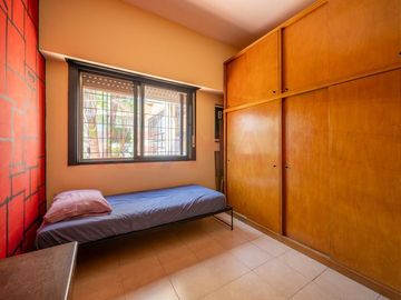 VENTA CASA 5 AMB PATIO QUINCHO COCHERA VERSALLES