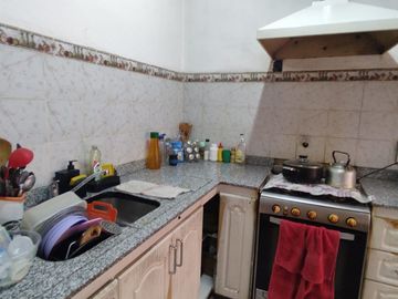 VENTA DEPARTAMENTO CON LOCAL COMERCIAL