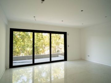 Venta 3 amb estr.  1 piso patio y bcon  V Devoto