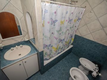 VENTA PH TIPO CASA 5 AMB-VILLA LUZURIAGA-PERMUTA
