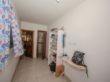 VENTA PH TIPO CASA 5 AMB-VILLA LUZURIAGA-PERMUTA