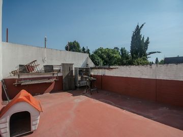VENTA PH TIPO CASA 5 AMB-VILLA LUZURIAGA-PERMUTA
