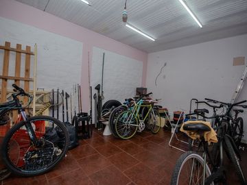 VENTA PH TIPO CASA 5 AMB-VILLA LUZURIAGA-PERMUTA