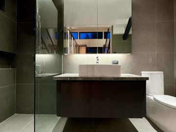 Brand New Modern House for Sale in BF Homes With Pool