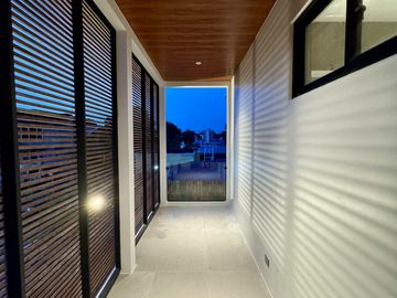 Brand New Modern House for Sale in BF Homes With Pool