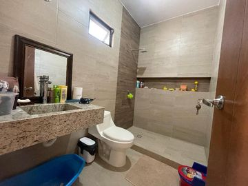 CASA EN VENTA EN RESIDENCIAL QUINTAS LA CIMA, TORREON, COAHUILA.