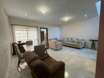 CASA EN VENTA EN RESIDENCIAL QUINTAS LA CIMA, TORREON, COAHUILA.