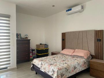 CASA EN VENTA EN RESIDENCIAL QUINTAS LA CIMA, TORREON, COAHUILA.