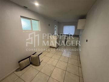 Casa en Venta en Casa Esquina Portal el Libertador Ampliada, Chillán