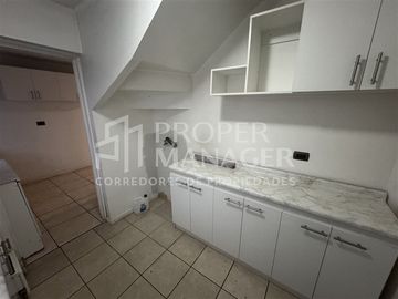 Casa en Venta en Casa Esquina Portal el Libertador Ampliada, Chillán