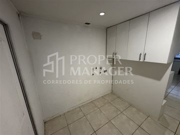 Casa en Venta en Casa Esquina Portal el Libertador Ampliada, Chillán