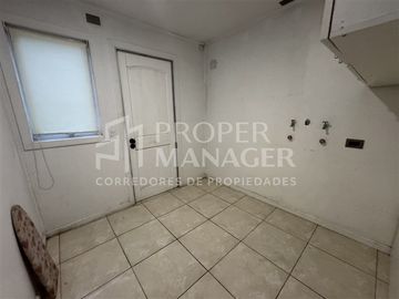 Casa en Venta en Casa Esquina Portal el Libertador Ampliada, Chillán