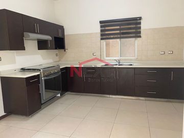 En Venta  en Casa Villa Vergel