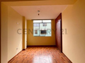 Dúplex en Venta en Urb. Las Palmeras, Los Olivos