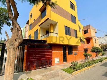 Dúplex en Venta en Urb. Las Palmeras, Los Olivos