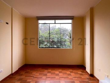 Dúplex en Venta en Urb. Las Palmeras, Los Olivos