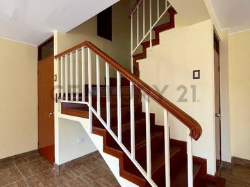 Dúplex en Venta en Urb. Las Palmeras, Los Olivos