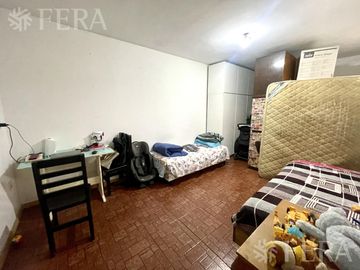 Venta de PH 4 ambientes con Cochera y jardín en Quilmes