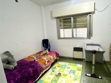 Venta de PH 4 ambientes con Cochera y jardín en Quilmes