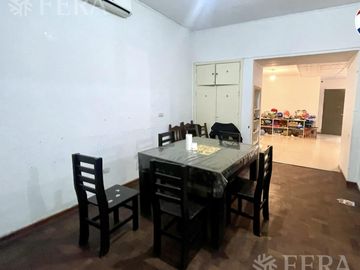 Venta de PH 4 ambientes con Cochera y jardín en Quilmes