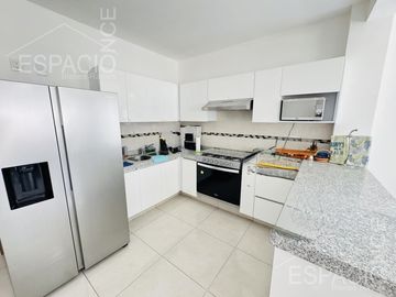 Casa en Fraccionamiento Burgos Bugambilias