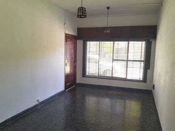 OPORTUNIDAD! Vivienda Multifamiliar