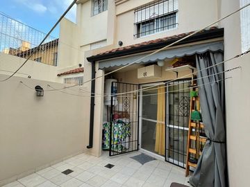 VENTA TRIPLEX 4 AMB COCHERA EN RAMOS. OPORTUNIDAD
