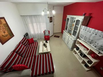VENTA TRIPLEX 4 AMB COCHERA EN RAMOS. OPORTUNIDAD
