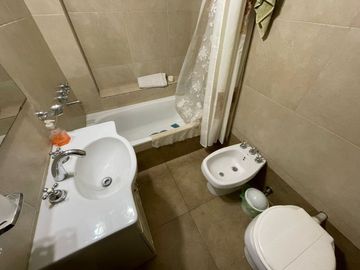 VENTA TRIPLEX 4 AMB COCHERA EN RAMOS. OPORTUNIDAD