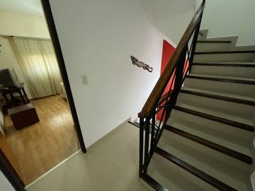 VENTA TRIPLEX 4 AMB COCHERA EN RAMOS. OPORTUNIDAD