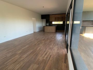 VENTA CASA 5AMB PARRILLA PILAR  DEL ESTE FINANCIA