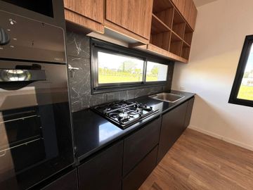 VENTA CASA 5AMB PARRILLA PILAR  DEL ESTE FINANCIA