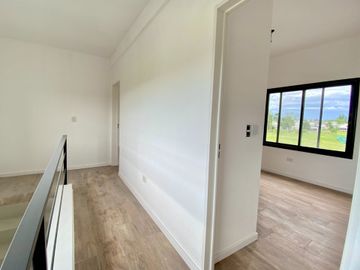 VENTA CASA 5AMB PARRILLA PILAR  DEL ESTE FINANCIA