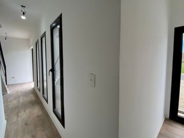 VENTA CASA 5AMB PARRILLA PILAR  DEL ESTE FINANCIA