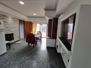 VENTA PH 2 Y 3 AMBIENTES LOCAL  CASANOVA PERMUTA
